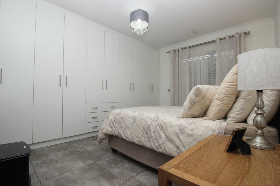  Bedroom Property for Sale in Philippi Western Cape